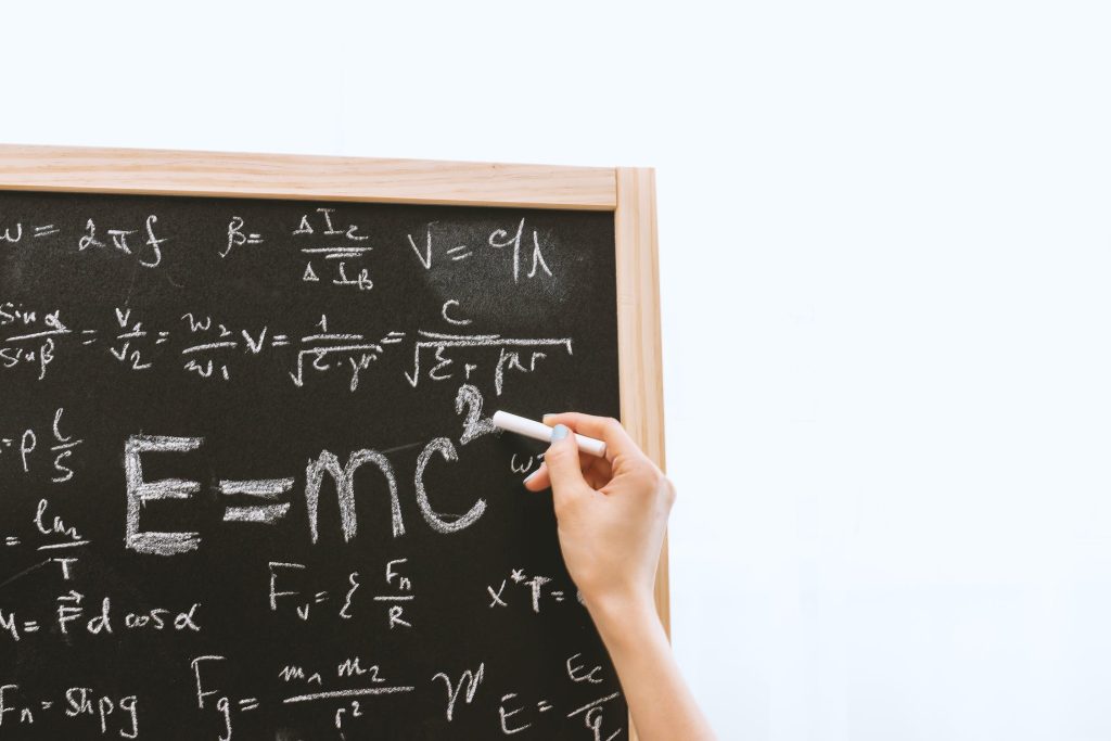 Apakah Kuliah Manajemen Bisnis Harus Pintar Matematika